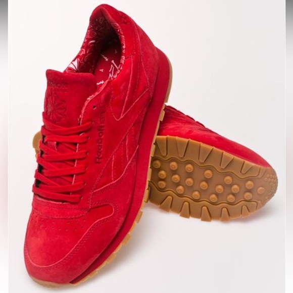 NWOT 26,5 cm Genuine suede red bright sneakers reebok EUR 41, M 8,5, W 9,5 - Picture 2 of 16